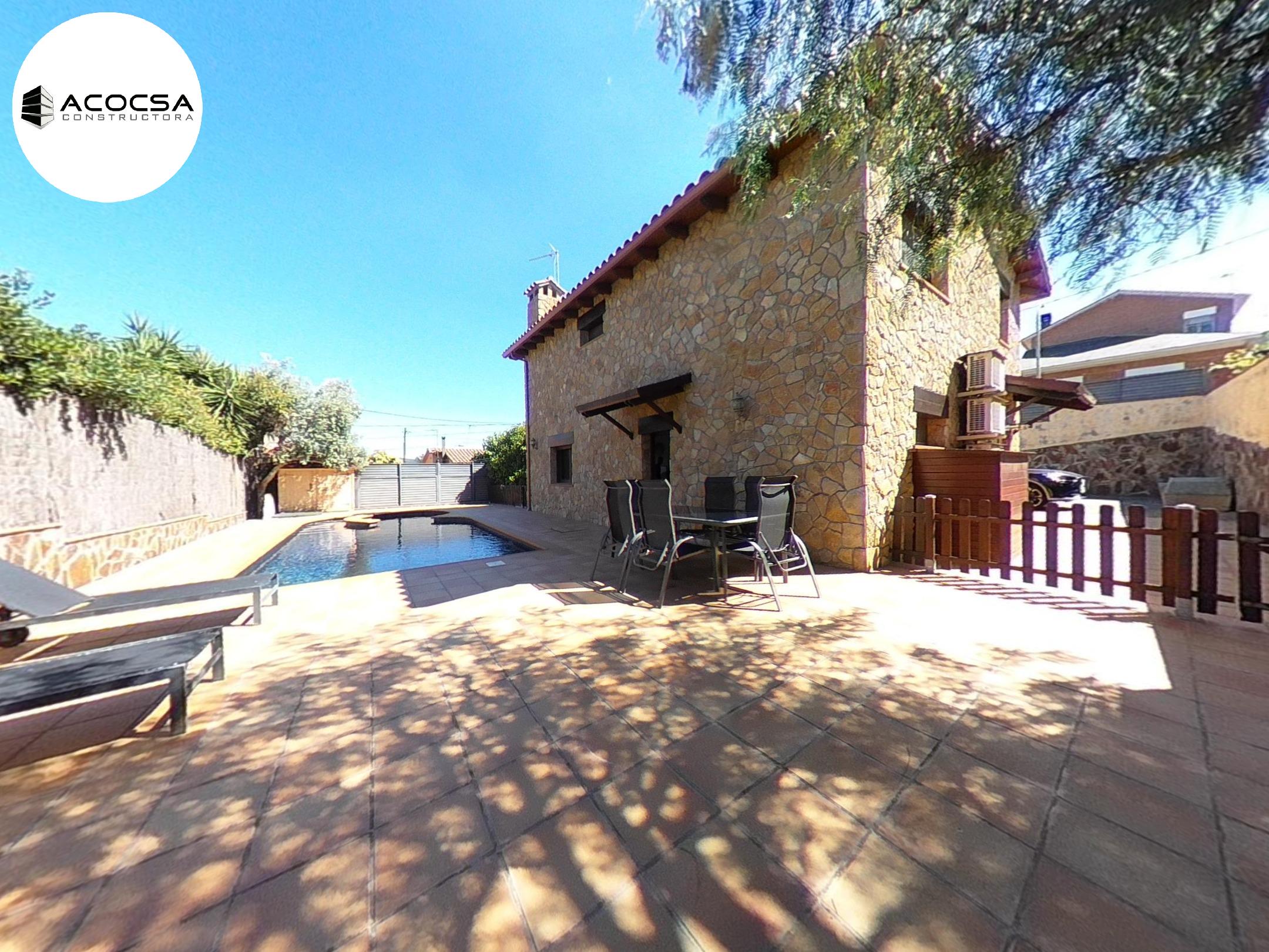 Corbera de Llobregat-025 Casa con piscina en Corbera